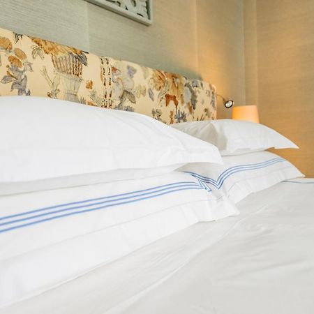 #1101 Cartwright - Chic Downtown Apartment Le Cap Extérieur photo